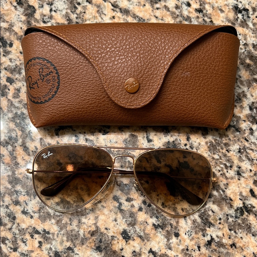 Ray-Ban Gold Aviator Sunglasses with Brown Case